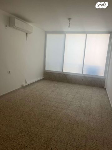 דירה, שדרות דבורה 2, השופטים, קרית גת