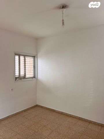 דירה, פנחס רוטנברג 84, נווה יהושע, ערמונים, רמת גן