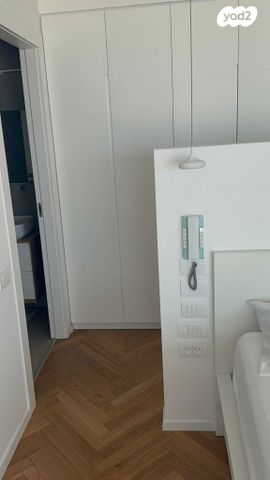 דירה, ליאונרדו דה וינצ'י 12, גני שרונה, קרית הממשלה, תל אביב יפו