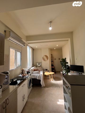 אבן גבירול 90