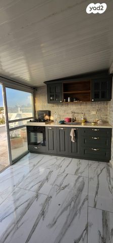 גג/ פנטהאוז, יצחק שדה 21, נווה עמל, הרצליה