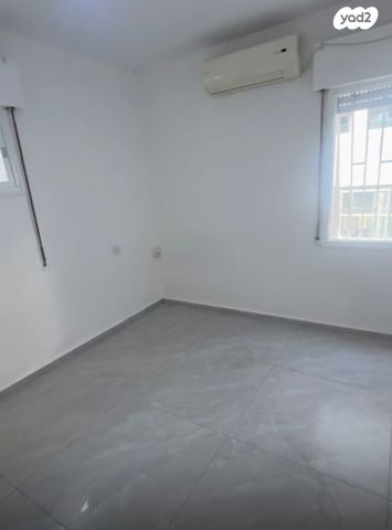 דירה, יעקב פיכמן 4, מרכז, קרית עבודה, חולון