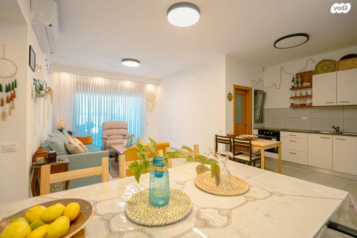 דירה, סביון 28, הפרחים, חריש