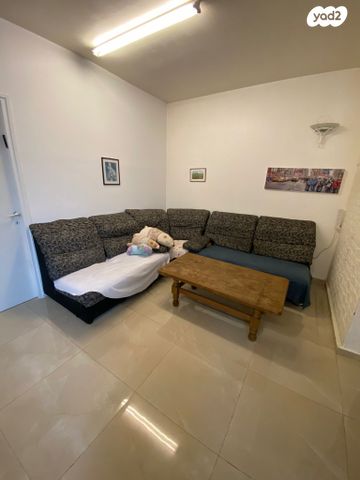 דירה, כיכר וייצמן 17, מרכז, קרית עבודה, חולון