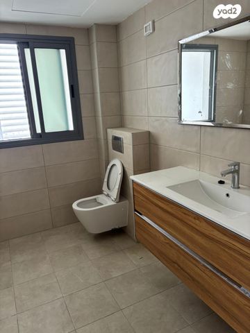 דירה, יעקב פיכמן 5, קרית אילון, חולון