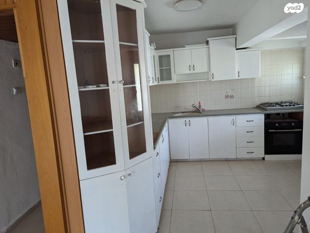 דירה, שיבת ציון 15, פרוסטיג, קרית אתא