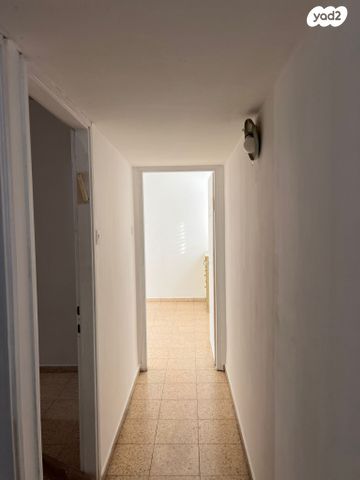 דירה, פנחס רוטנברג 84, נווה יהושע, ערמונים, רמת גן