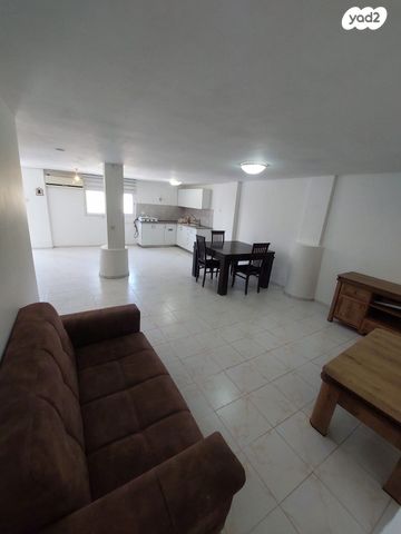 יחידת דיור, הרב הרצוג 32, שכונה י"א, באר שבע