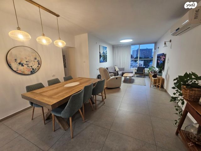 דירה, ד"ר אברהם אליהו הרכבי 13, תל חיים, תל אביב יפו