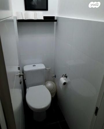 דירה, רש"י 36, רמב"ם, ראשון לציון