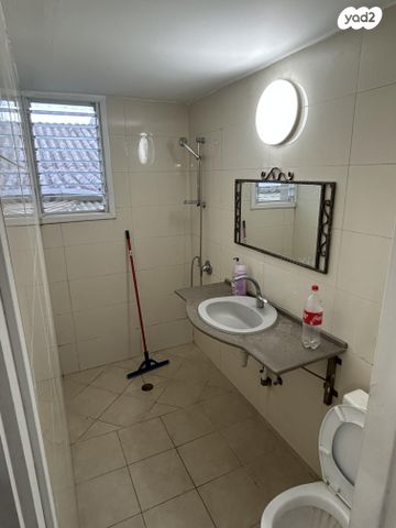 דירה, שלום שבזי 20, פרדסיה, פרדסיה