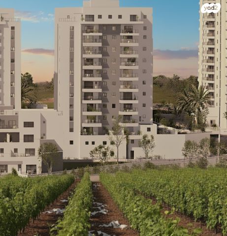 דירה, לאה גולדברג 10, חתני פרס ישראל, באר יעקב