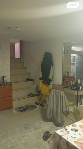 דירה, יגאל ידין 19, ראשונים, כפר סבא