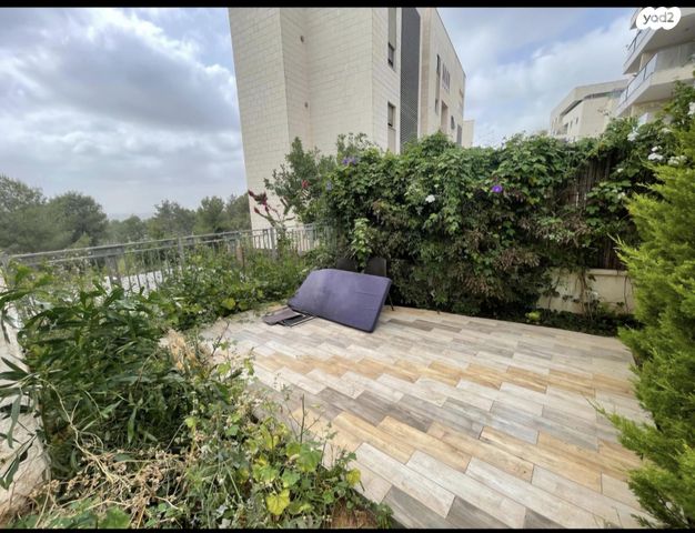 דירת גן, תאנה 38, החורש, חריש