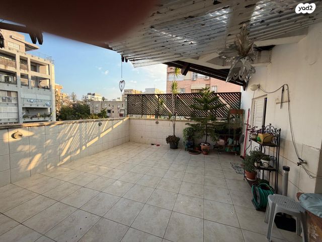 דירה, מעונות ברכה 6, השומר, ראשון לציון