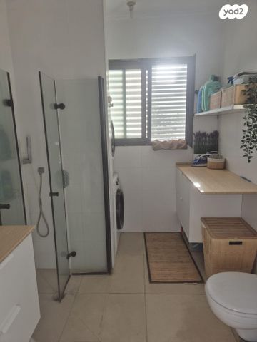 בית פרטי/ קוטג', מאיר אריאל 10, קרית האמנים, מצליח, רמלה