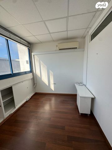 משרדים, הסדנא 11, אזור תעשייה קרית אתגרים, רעננה