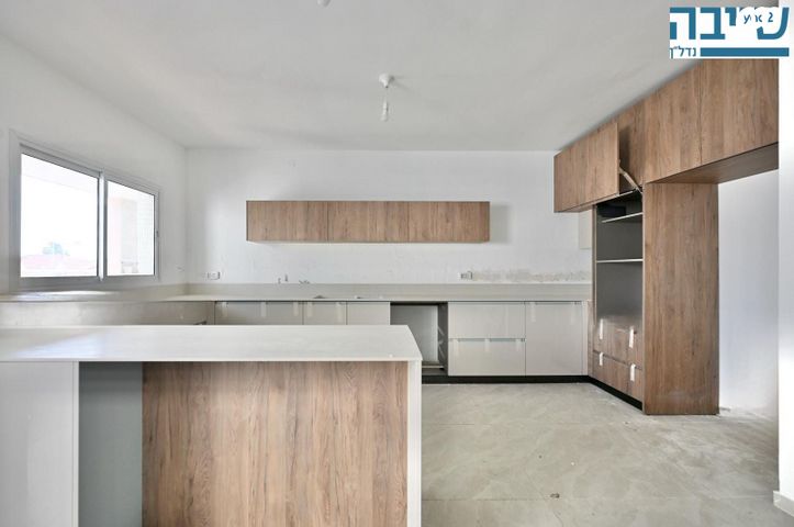 דירה, רא"ל מוטה גור, היובל, שרונה, רחובות