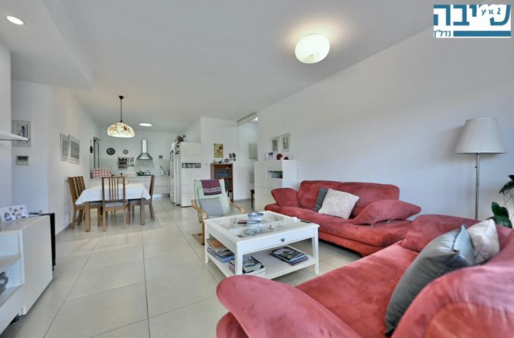 דירה, הרב יעקב ברמן, רחובות המדע, רחובות