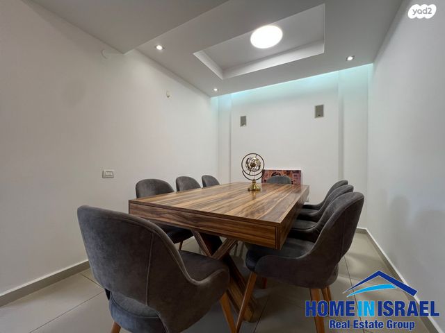 בית פרטי/ קוטג', התהילה, נוף הטיילת, נתניה