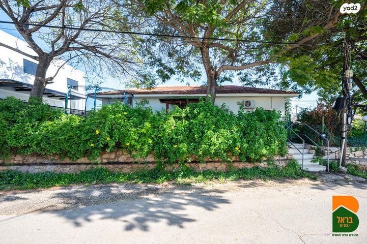 דו משפחתי, הנחל, פרדס חנה כרכור