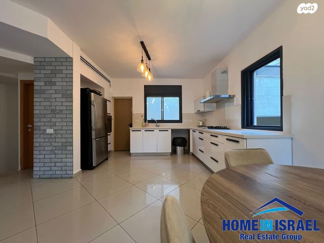 בית פרטי/ קוטג', התהילה, נוף הטיילת, נתניה