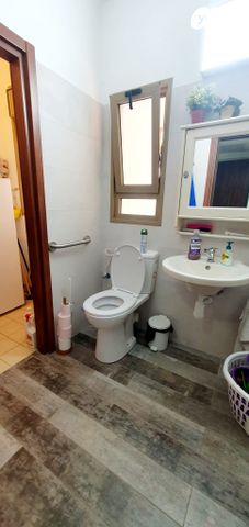 דירה, כרמל, אחוזת הנשיא, רחובות