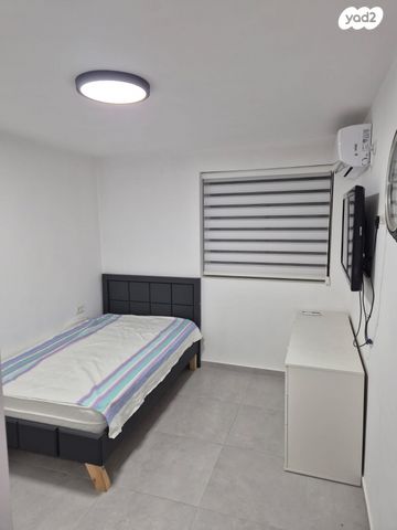 דירה, מעפילי אגוז 33, תל אביב יפו