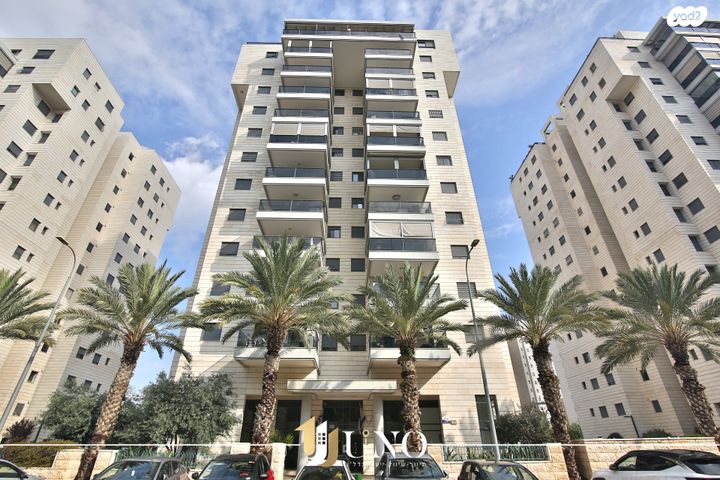 דירה, הברוש 6, נווה גנים, קרית מוצקין