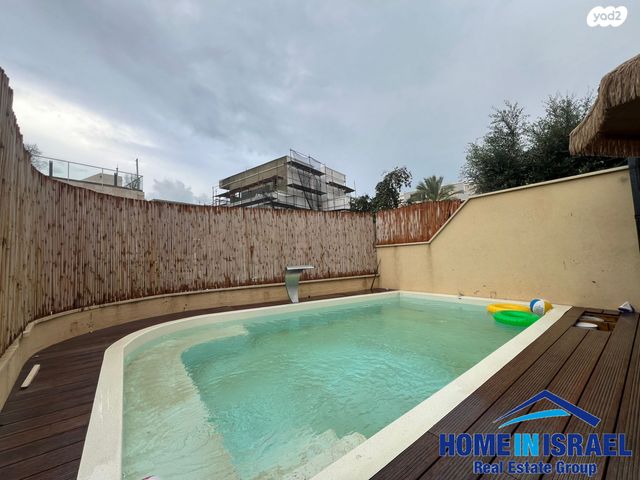 בית פרטי/ קוטג', התהילה, נוף הטיילת, נתניה