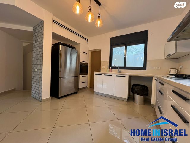 בית פרטי/ קוטג', התהילה, נוף הטיילת, נתניה