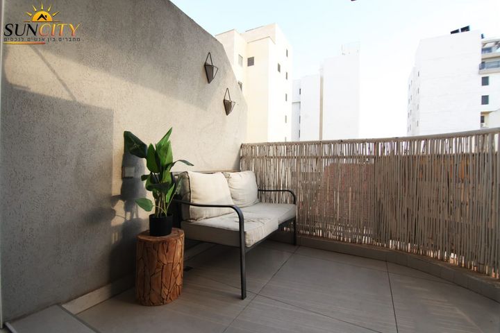 דירה, טרומפלדור 17, צפון מזרח מרכז העיר, נתניה