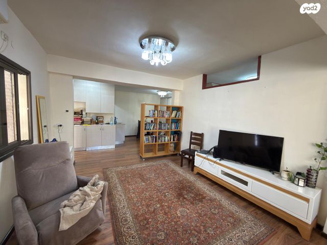 דירה, החיזיון 6, קרית שלום, תל אביב יפו