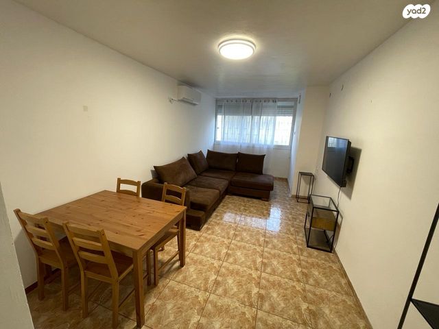 דירה, דרך הארבעה, עכו