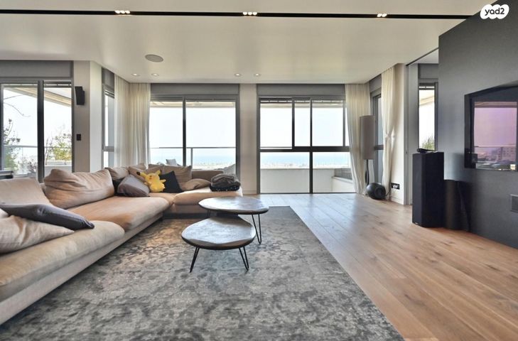 הגוש הגדול, רמת אביב החדשה, נופי ים