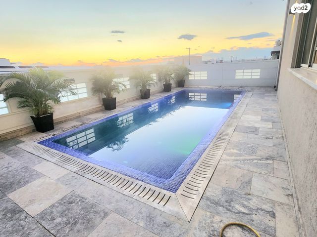 נאות הפרחים