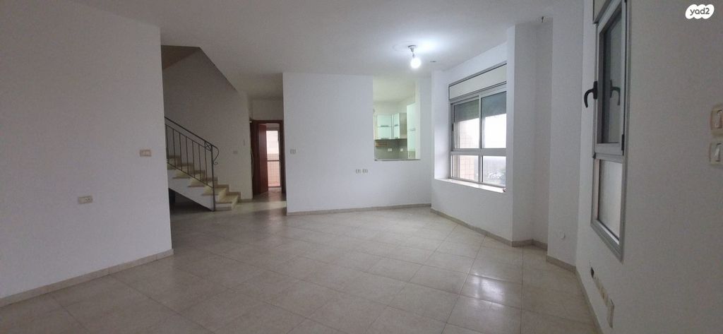 דירה, הסחלב, קרית הפרחים - 2005, רעננה