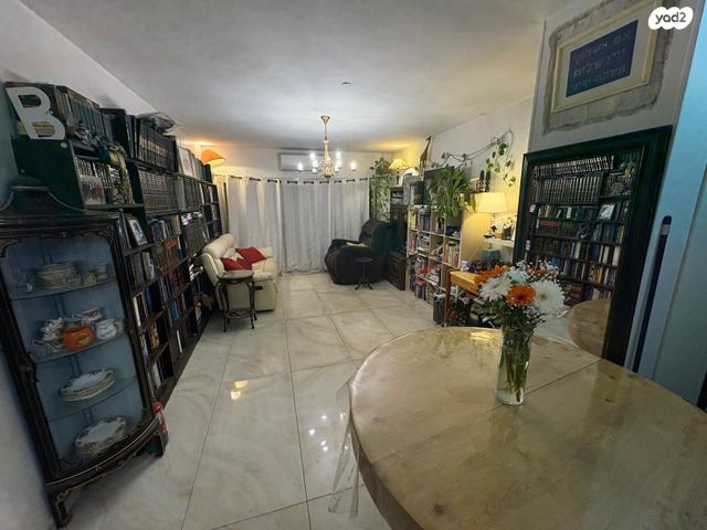 כובשי קטמון 