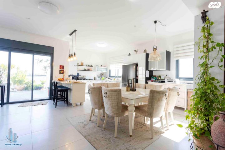 גג/ פנטהאוז, יעקב תמרי, חצרות המושבה, רחובות