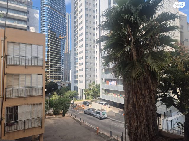 דירה, מצפה 6, שכונת הראשונים, רמת גן