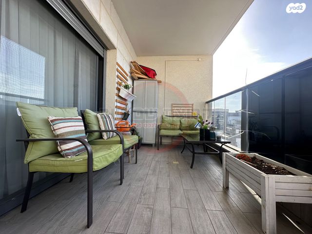 דירה, דבורה הנביאה, רובע יזרעאל סביוני העמק, עפולה