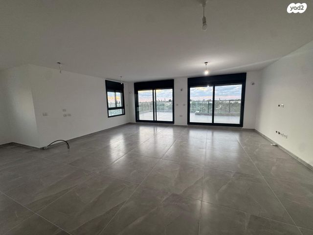 גג/ פנטהאוז, אור ים, אור עקיבא