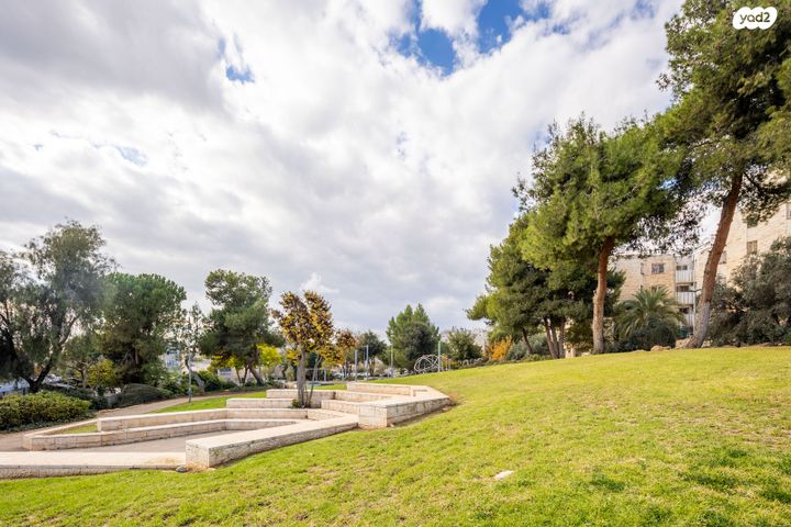 דירה, אייזיק רמבה, ארמון הנציב, תלפיות מזרח, ירושלים