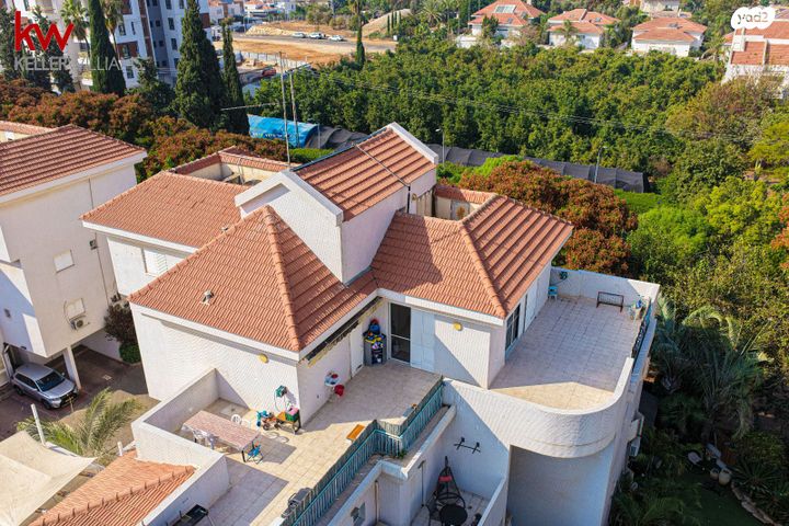 גג/ פנטהאוז, עקיבא, רעננה