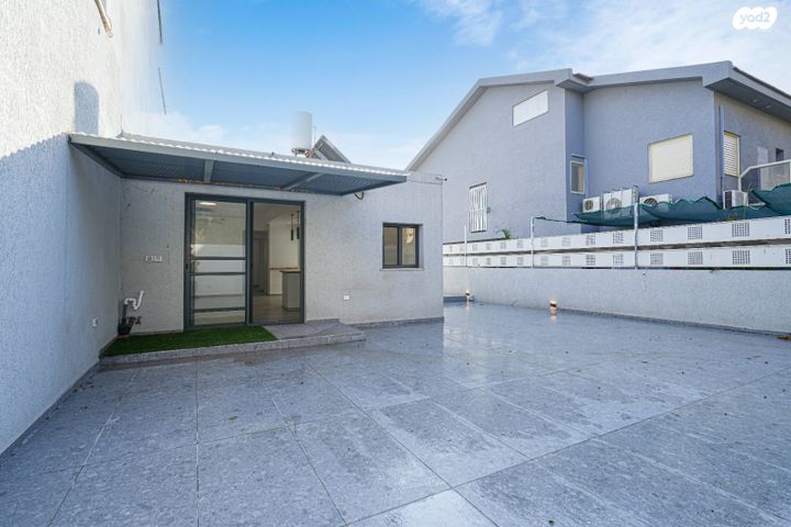 דו משפחתי, פרופסור שור 6, נאות הרצל, נתניה