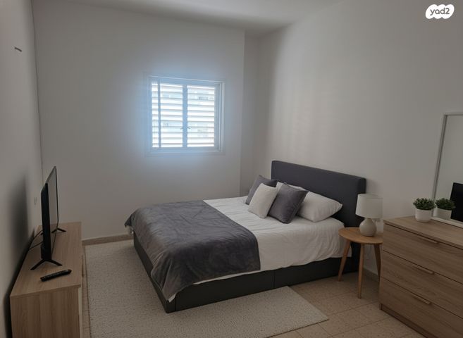 דירה, מצפה 6, שכונת הראשונים, רמת גן