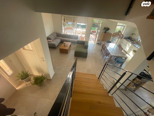 בית פרטי/ קוטג', בית אריה / עופרים