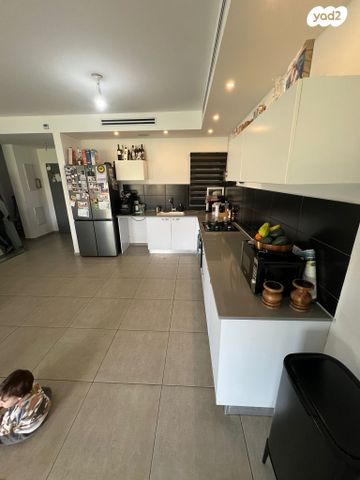 דירה, חמרא, עיר היין, אשקלון