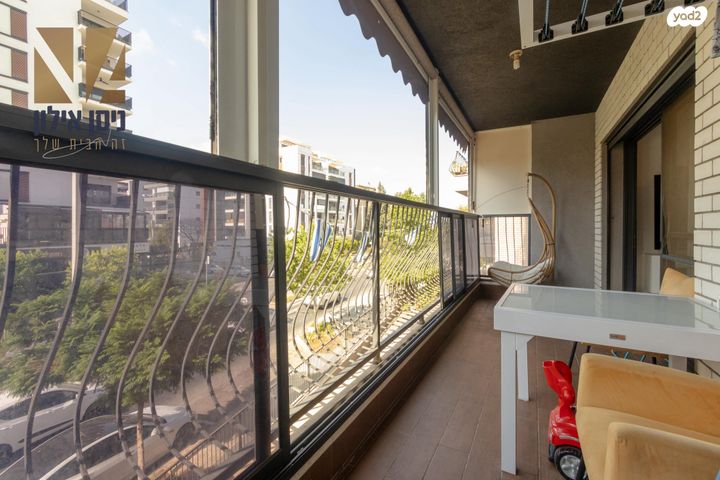 דירה, מנחם רצון 12, מחנה יהודה, פתח תקווה