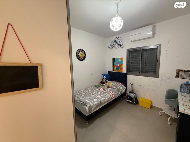 דירה, דרך אריק שרון 11, מעונות גאולה, חיפה